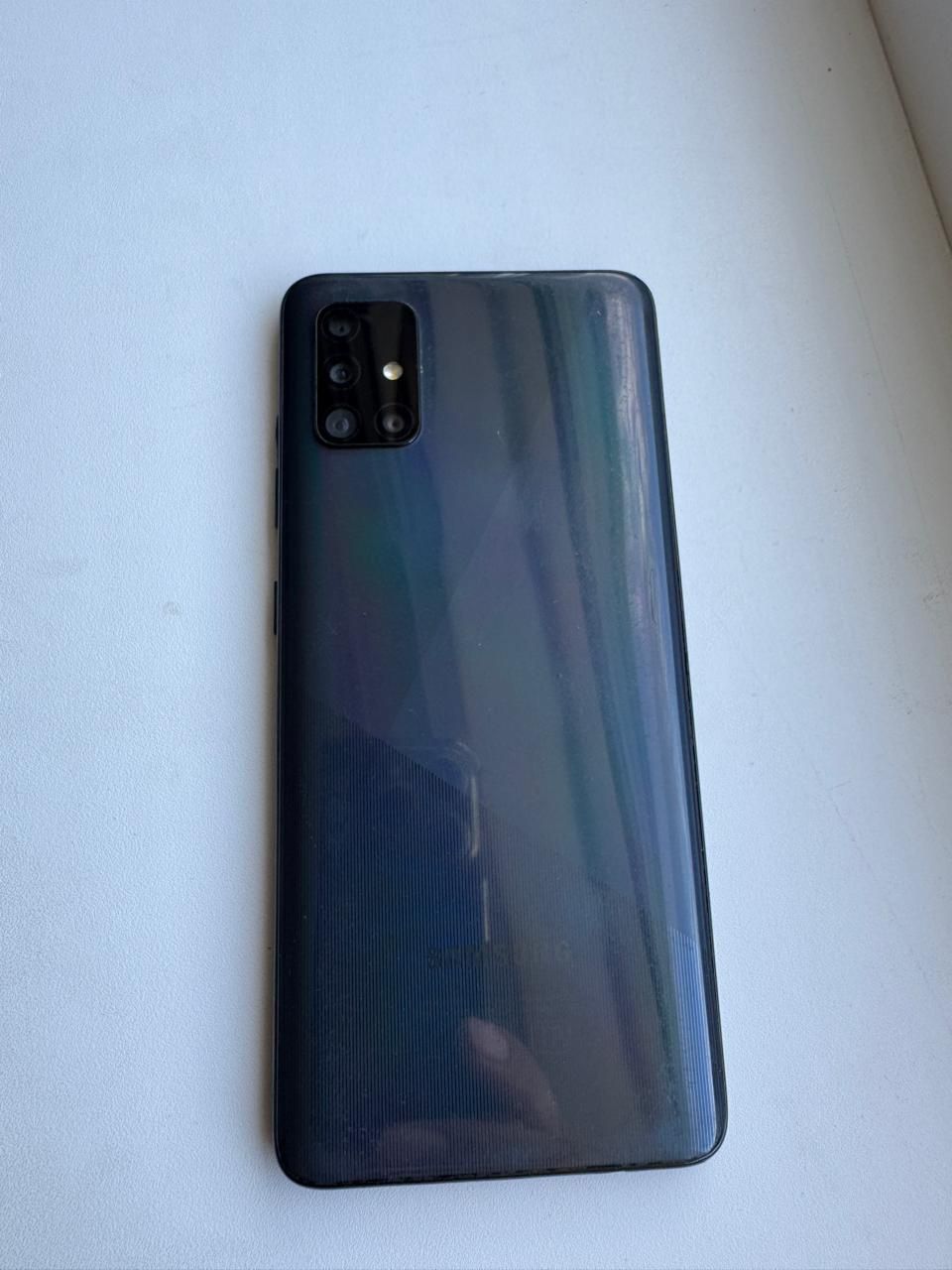 Samsung A51 на 128 gb
