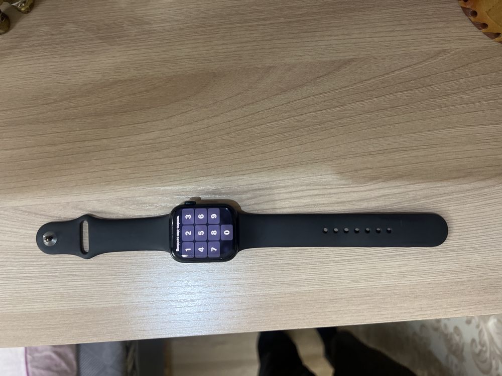Продам apple watch series 7