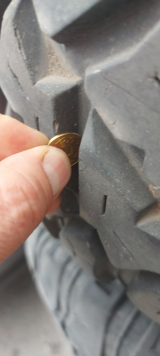 AT MT резина. 4 балона Mickey Thompson BAJA MTZ