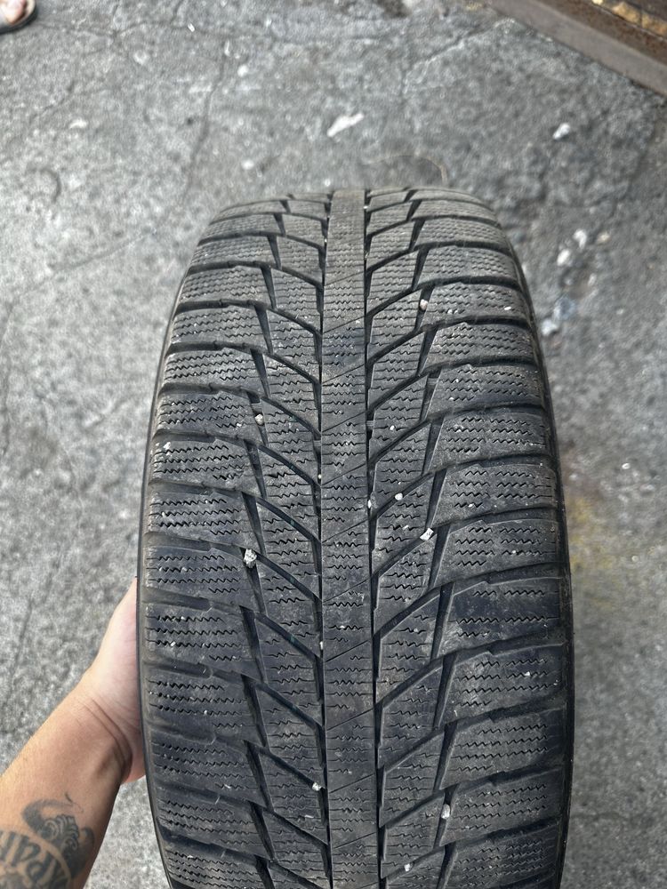 Продам диски с резиной от бмв е34