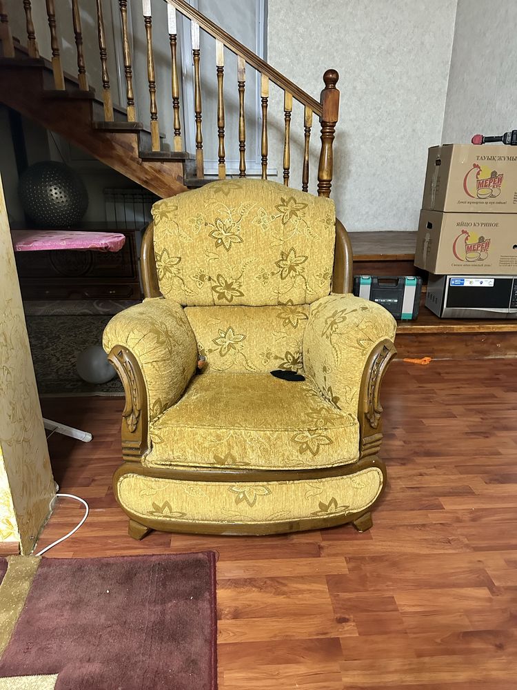 Продам диван 3 2 1 1