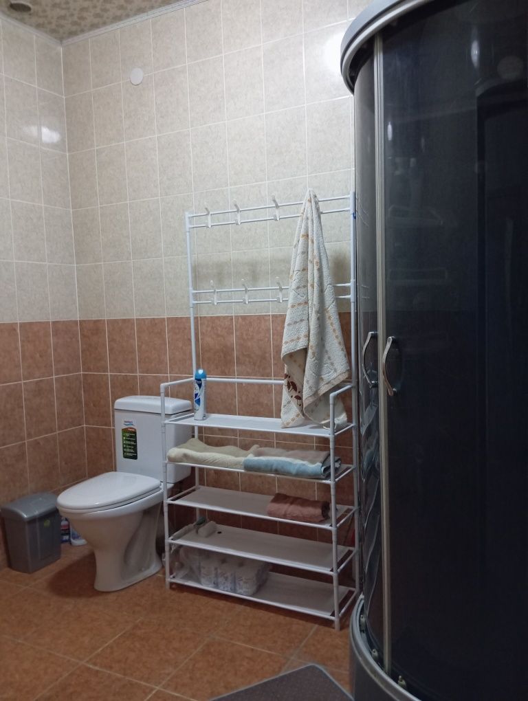 Большой новый дом с мансардой и подвалом в г. Шу