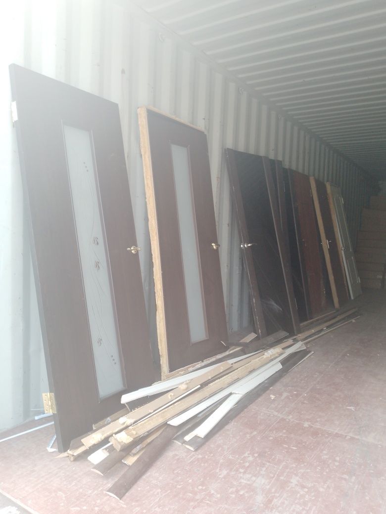 Улица Азаттык дом51 Продам межкомнатные , стеклянные двери