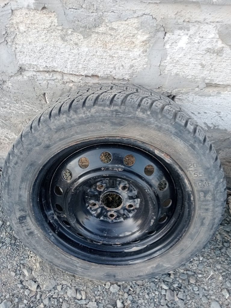 205.55R16 шипы лепучка.комплект!