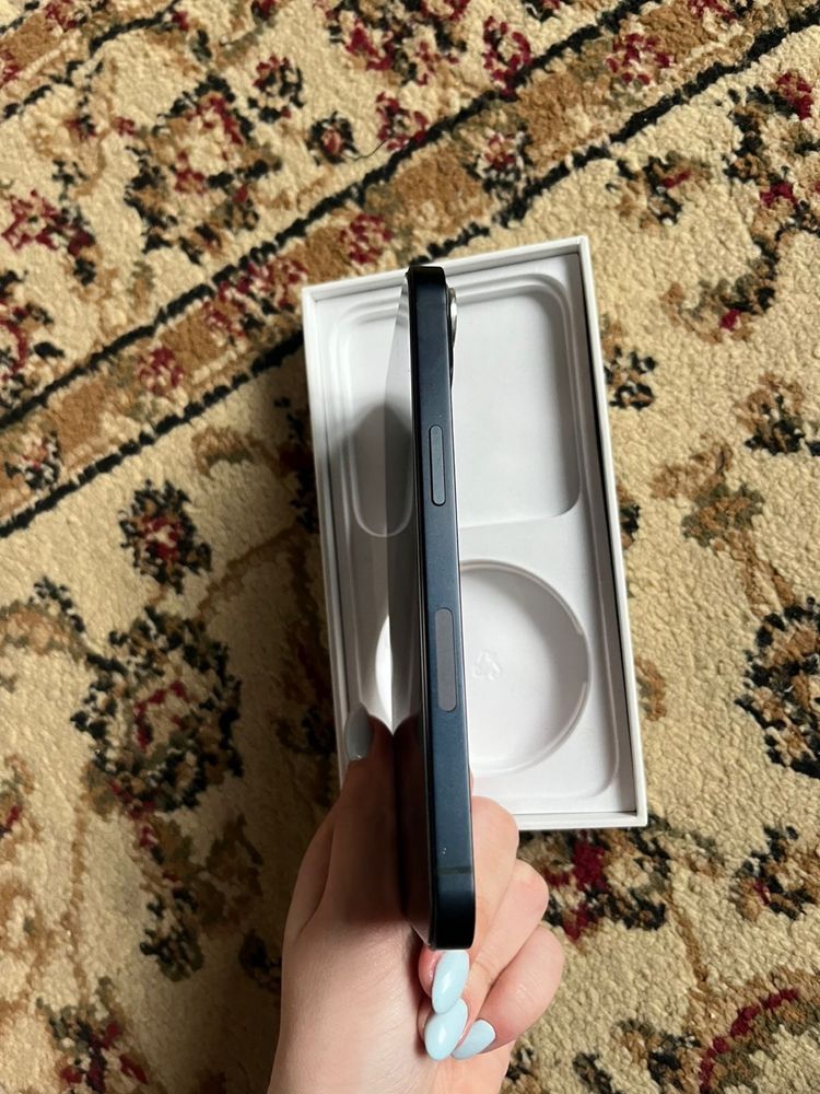 IPHONE 13 в хорошем состояние