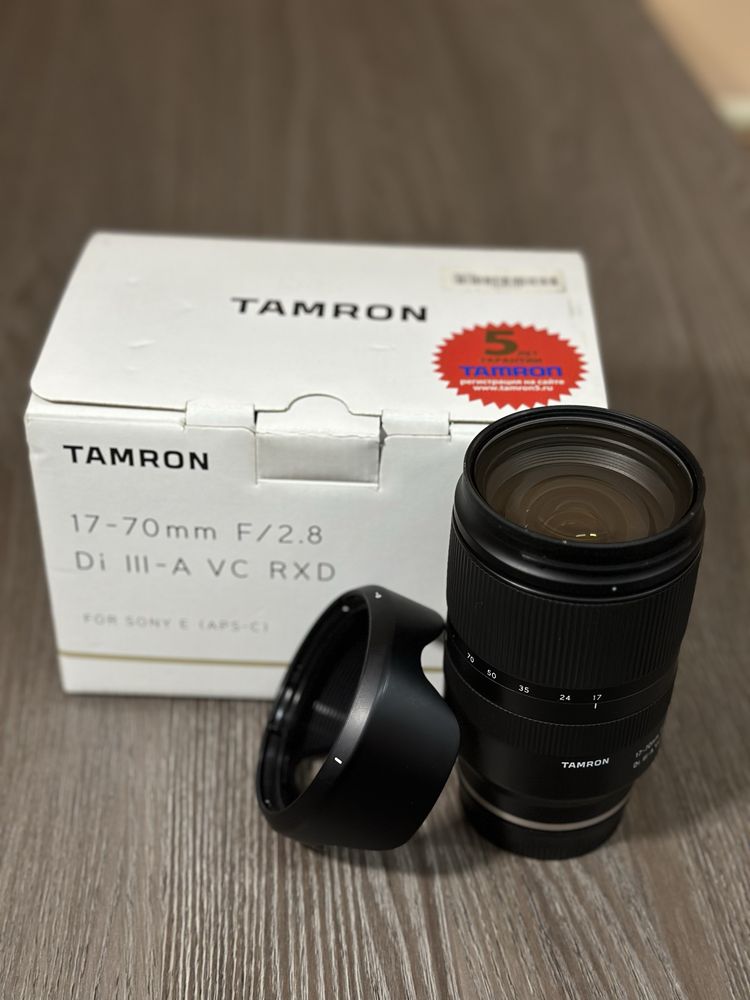 Объектив: Tamron 17-70mm f / 2.8 Di III-A VC RXD