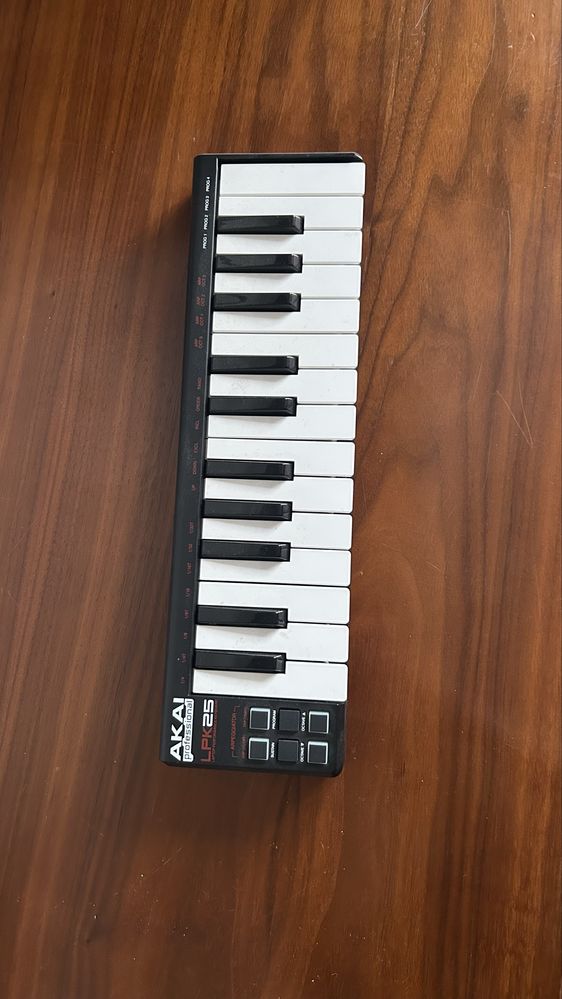 Midi клавиатура