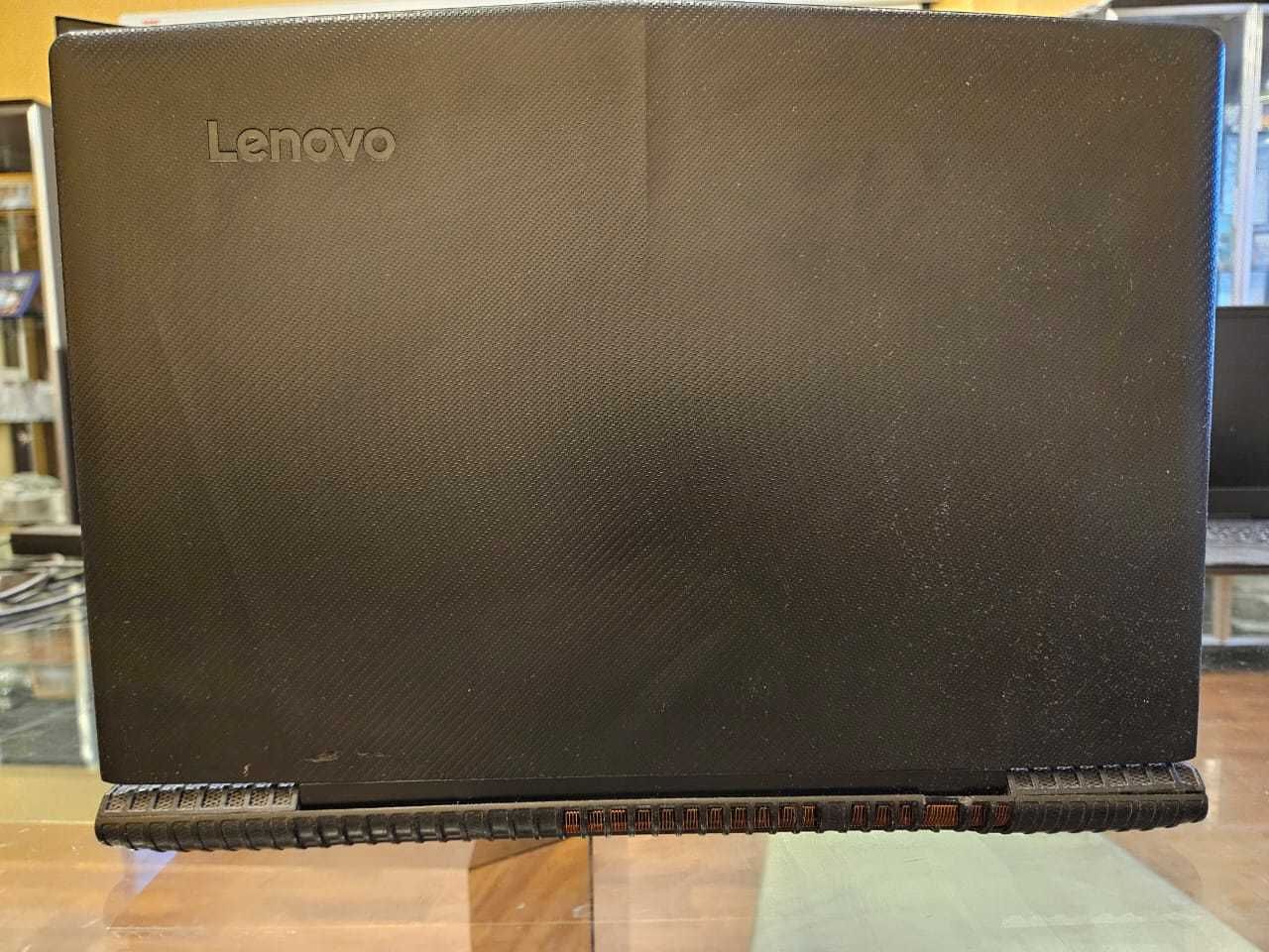 Продам игровой ноутбук Lenovo Y520 core  i7/GTX 1050 4gb