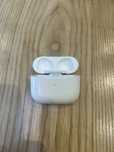 Продам оригинальный зарядный кейс от AirPods 3