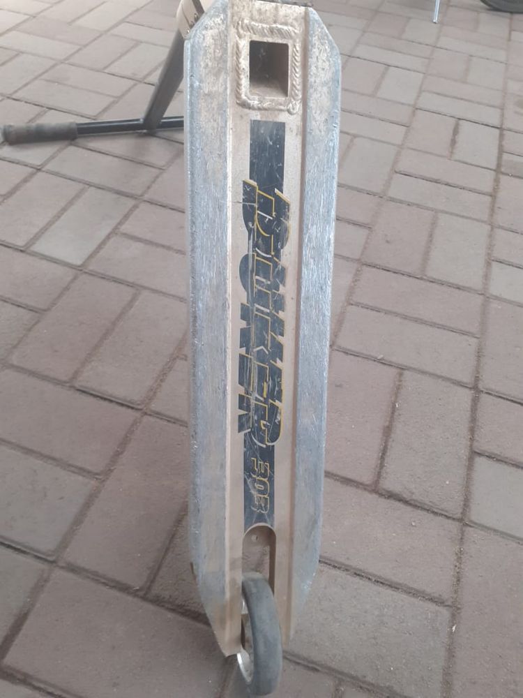 Продам трюковой самокат