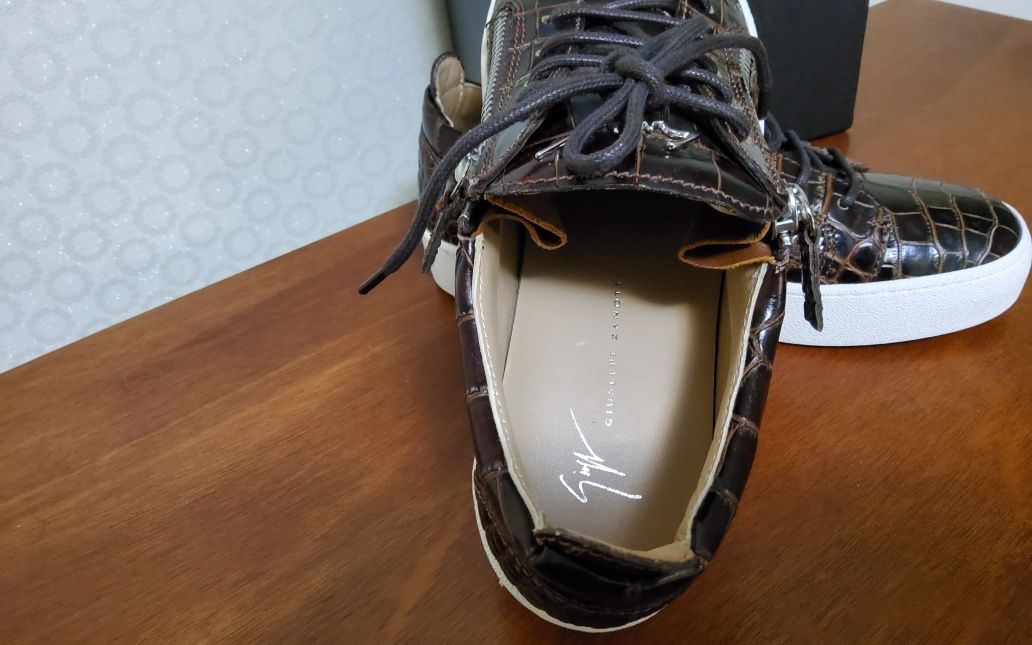 Продам мужские кроссовки Giuseppe Zanotti (оригинал)