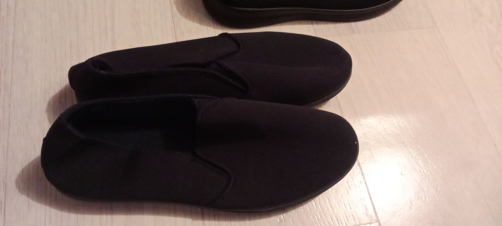 Продам мужские макасины