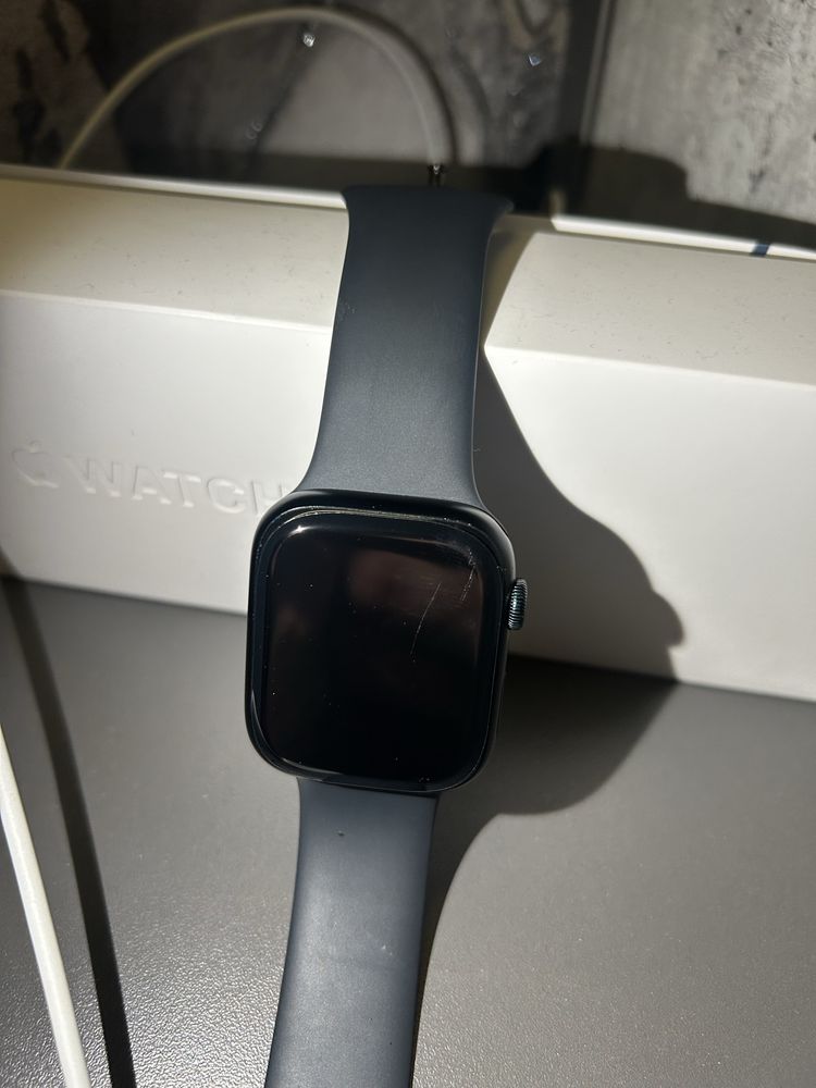 Apple watch series 8