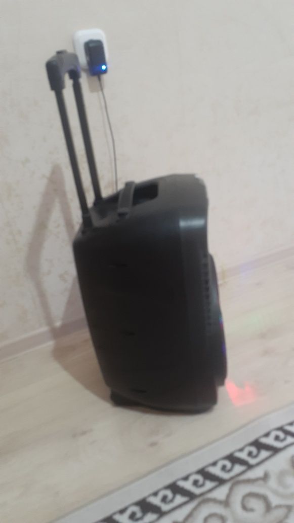 Продам  калонку  акустическая  громки  звук  30