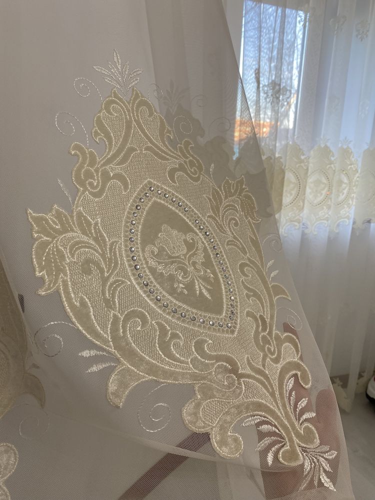 Продаются шторы с занавеской