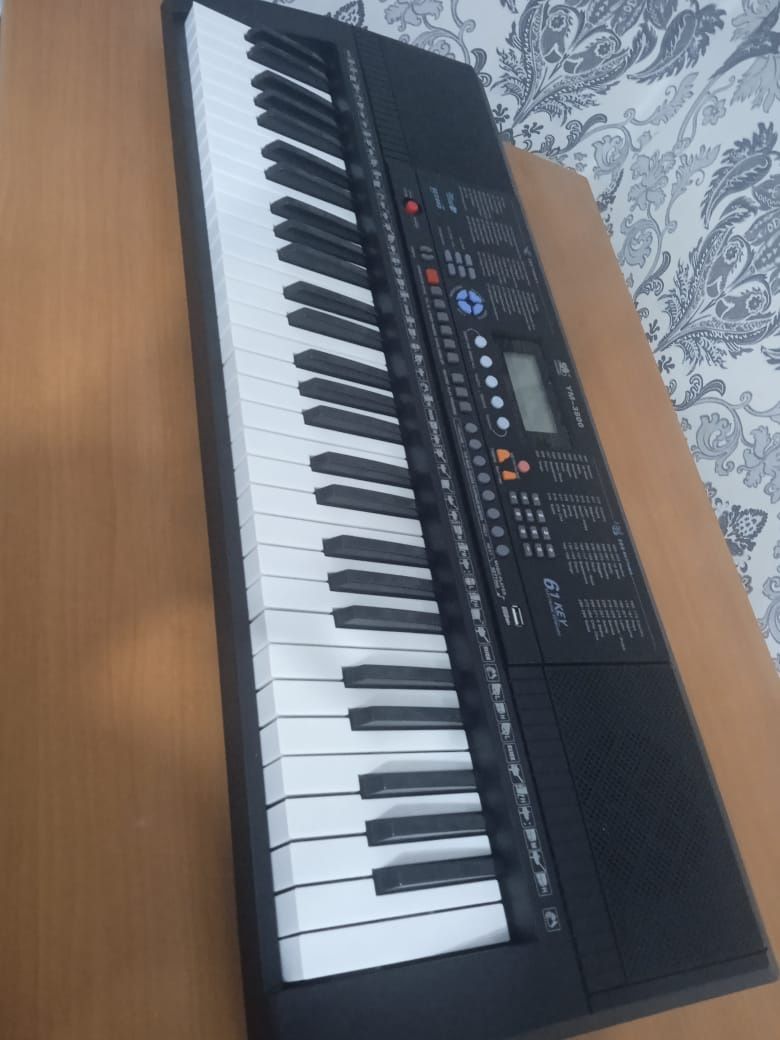 Синтезатор новый
