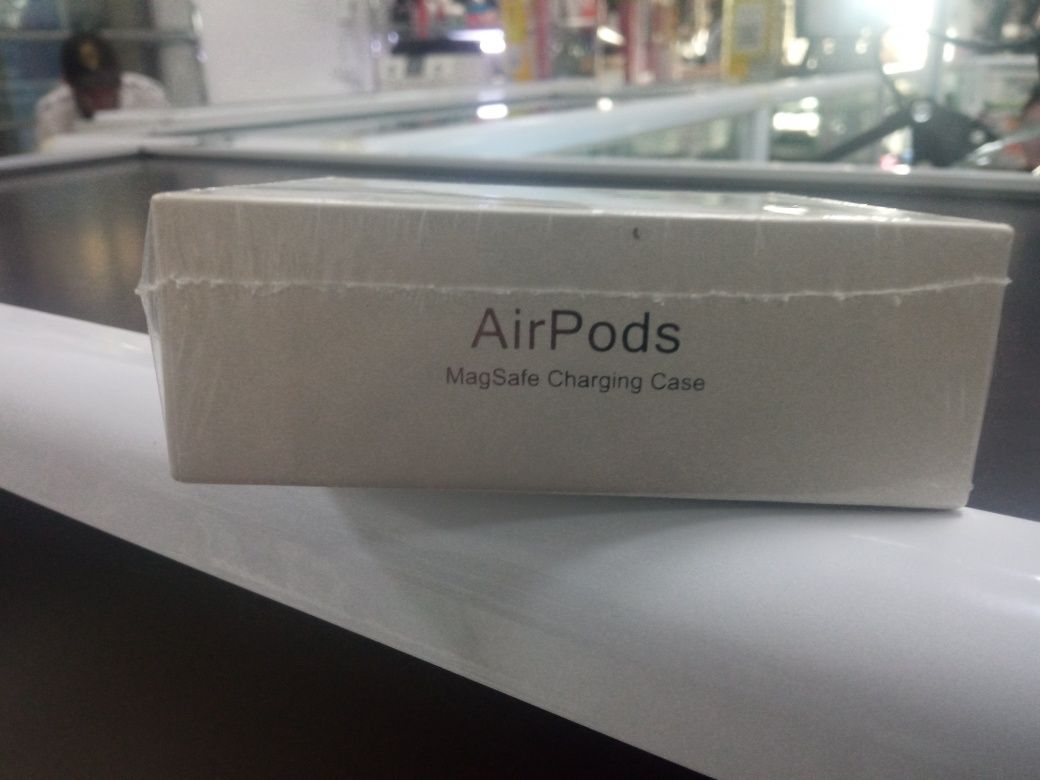 Продам Air Pods новая