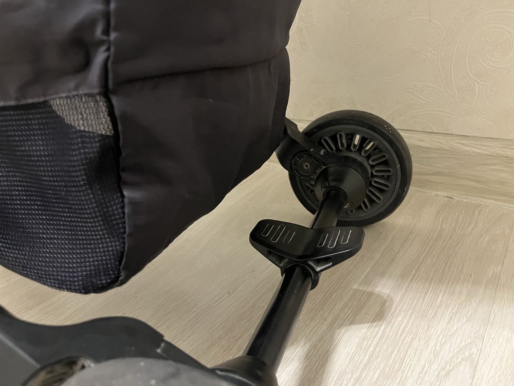 Коляска прогулочная Easywalker
