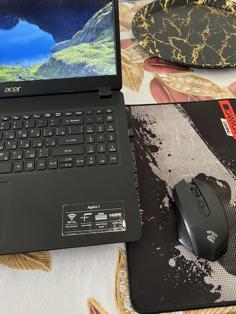 Ноутбук Acer Aspire 3 в отличном состоянии