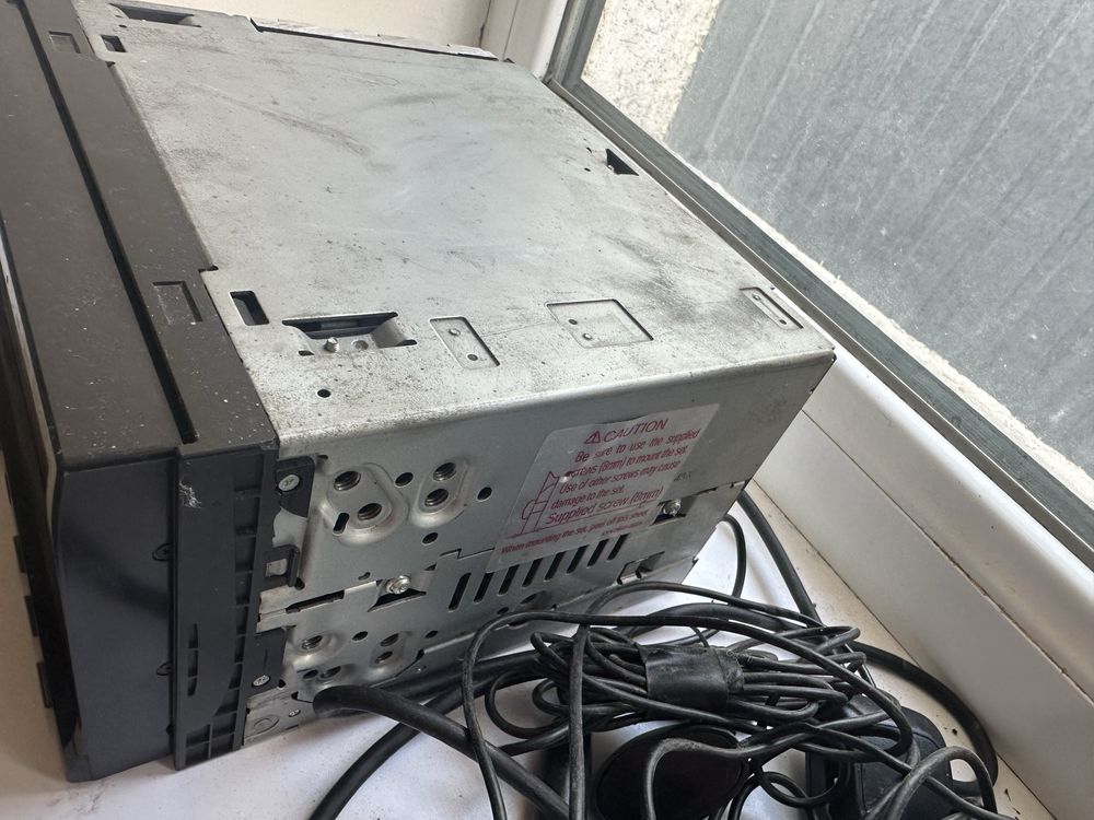 Продам две магнитолы андроид и двухдиновый оригинал jvc
