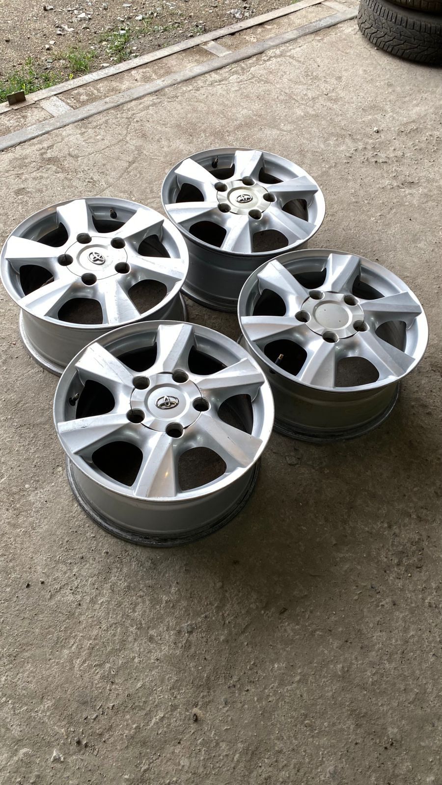R17 PCD 5*150 Комплект  легкосплавных дисков
