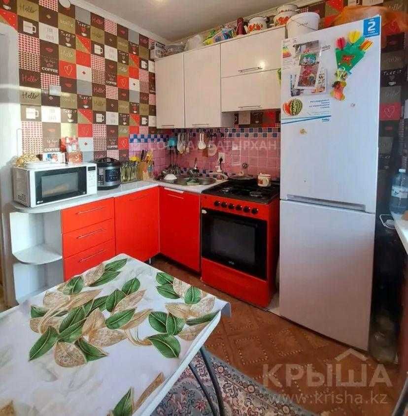 3 ком Майкудук 12мкр 47д Чистая и уютная. Хороший ремонт.