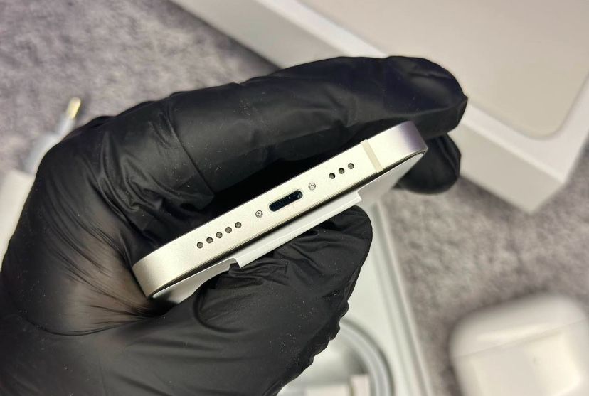iPhone 13 с гарантией