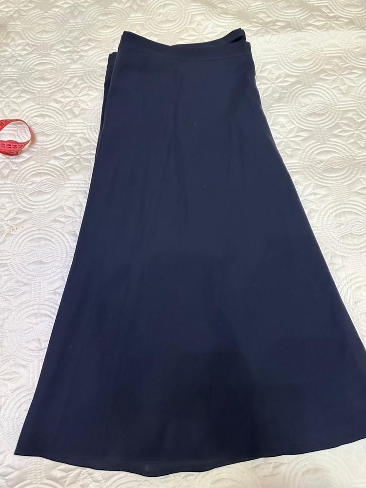 Продам юбки женские рр 52-54