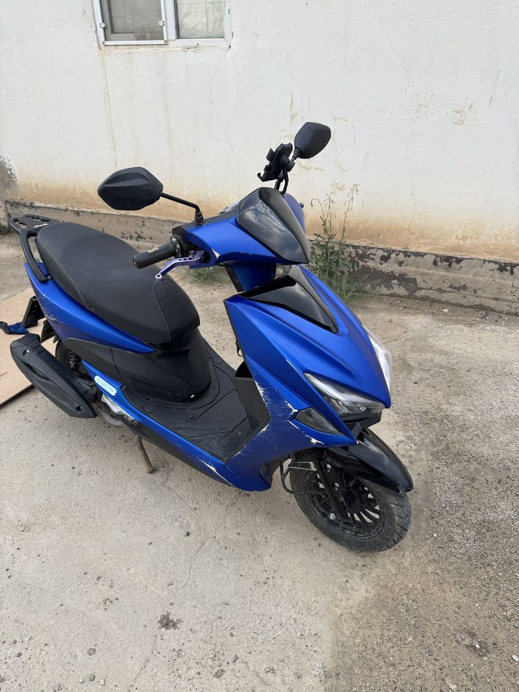 X-motors Baige (M8)