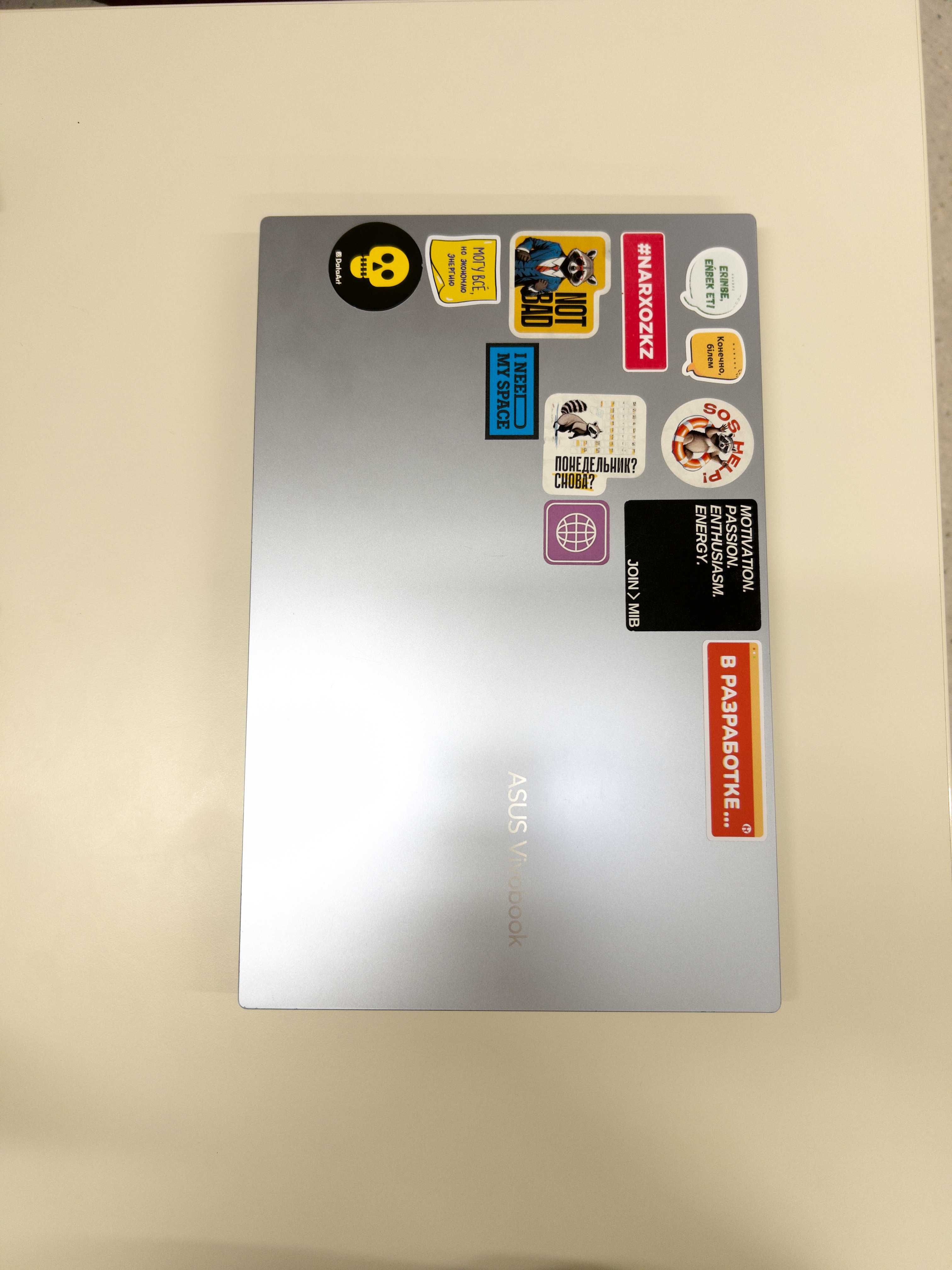 ASUS Vivobook 15