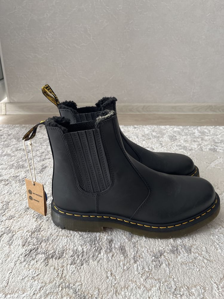 Зимние челси Dr. Martens