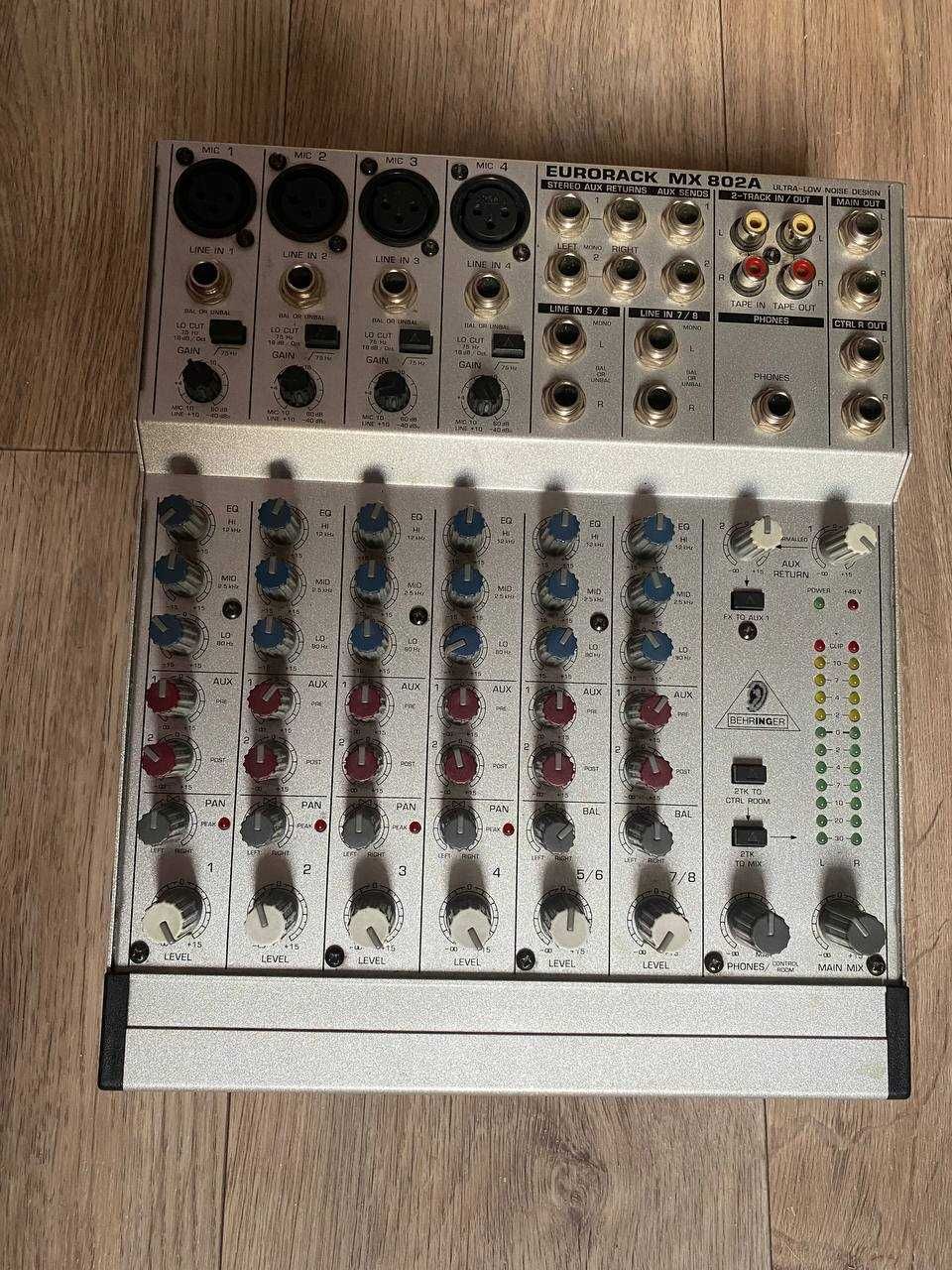 Микшерный пульт Behringer Eurorack MX 802A