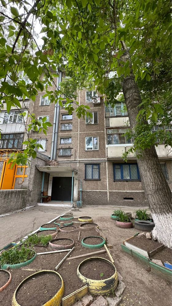 Продается 2 х комнатная квартира