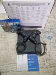 Продам PS4 Slim 1 TB геймпад