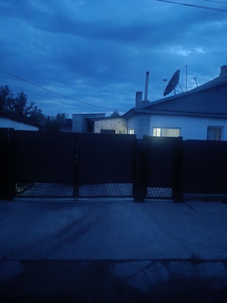 Продам дом пригород Новодолиский
