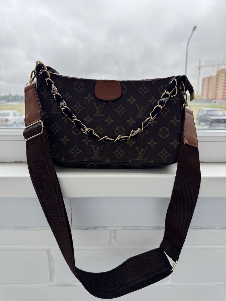 Продам сумочку LV