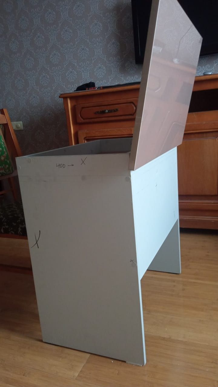 Стол письменный продам
