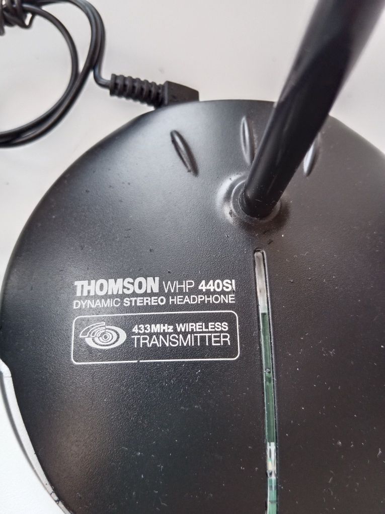 Продам стерео наушники THOMPSON WHP 440