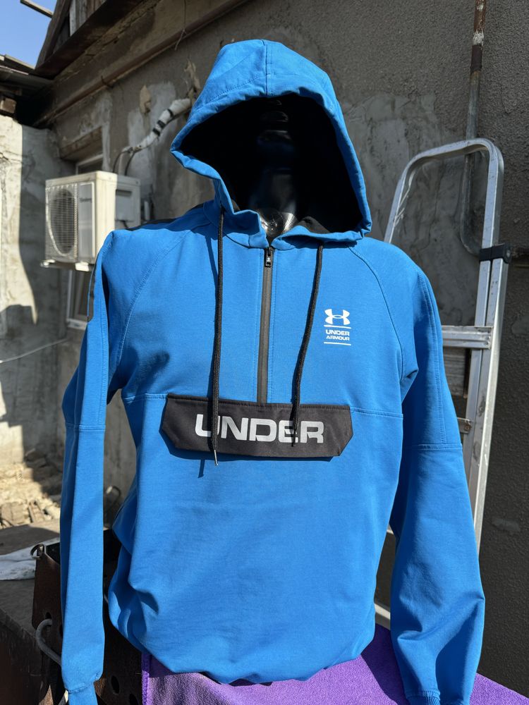 Кофта  спортивная Under Armour М