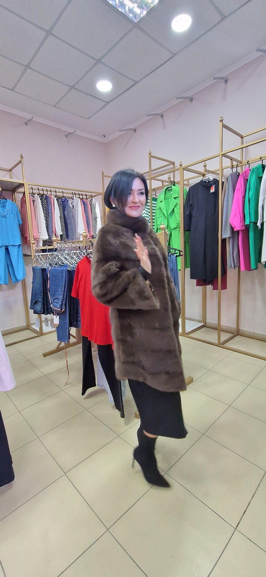 Шуба женская, цвет мокко