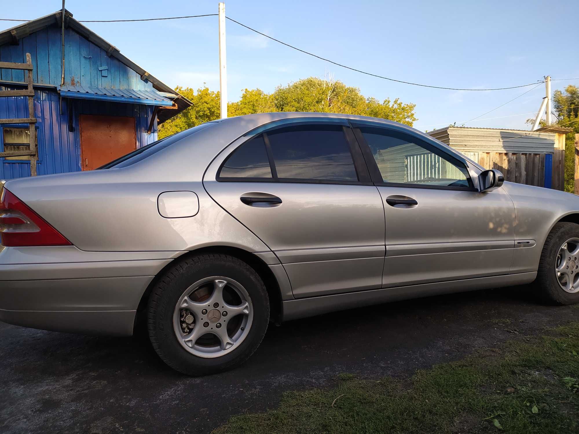 Mercedes-benz c180, 2003 года