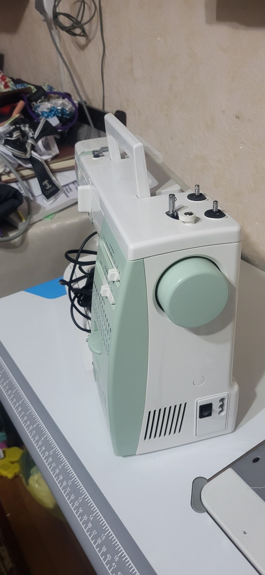 Продам швейную машину Janome Q23G за 130000 тг.