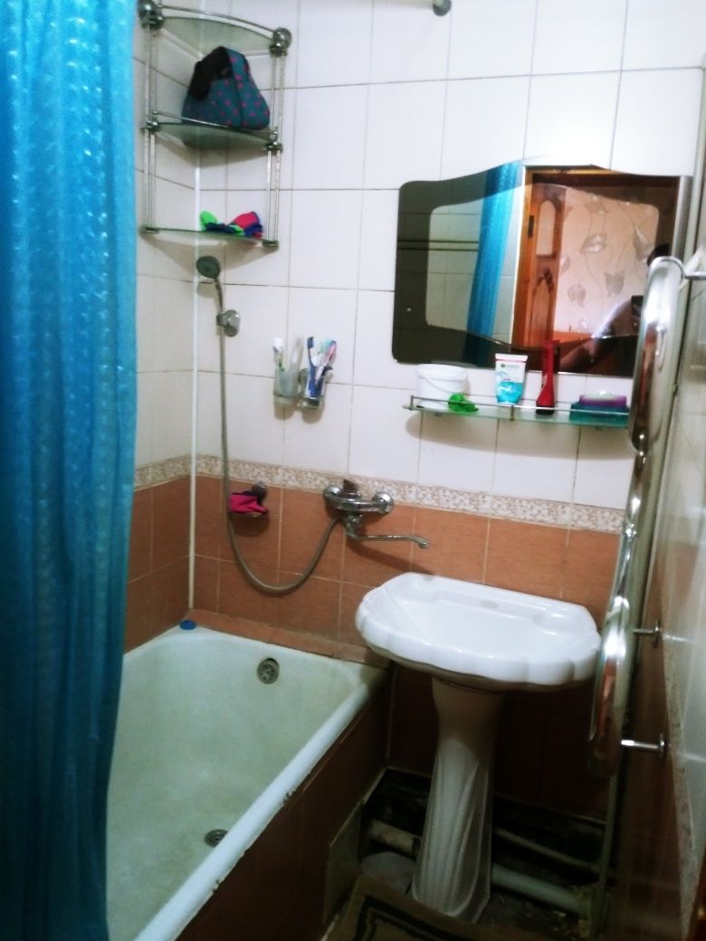 Продам 4комнатную квартиру
