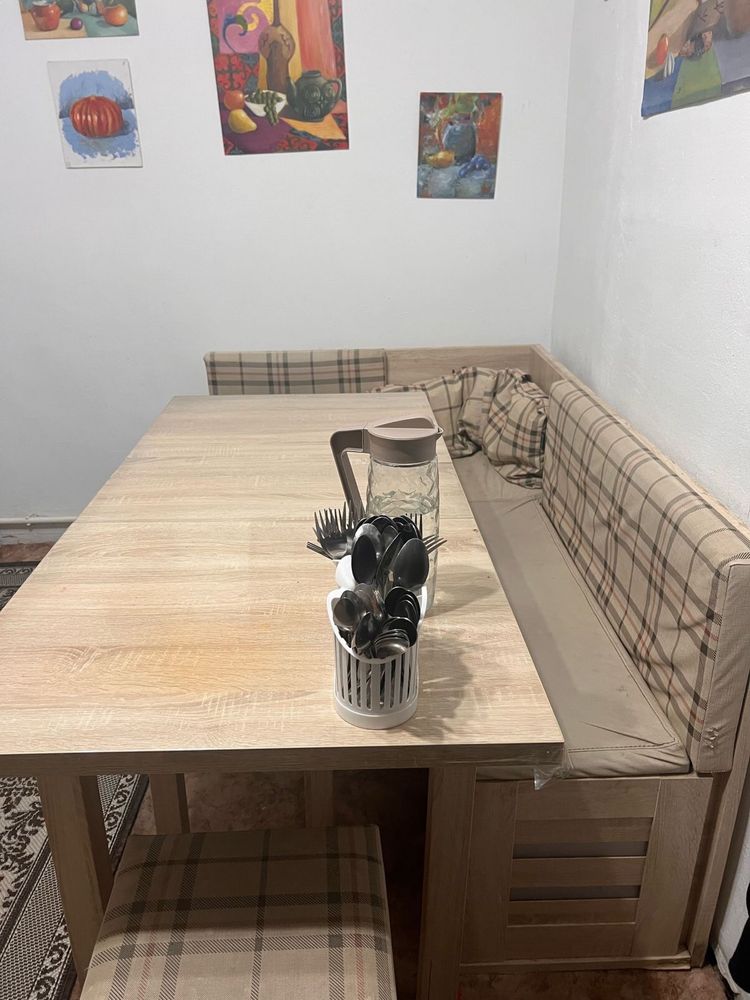 Кухоный  уголок продаю