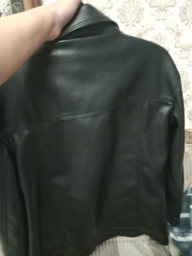 Продам мужские кожаные куртки 48-52 рр