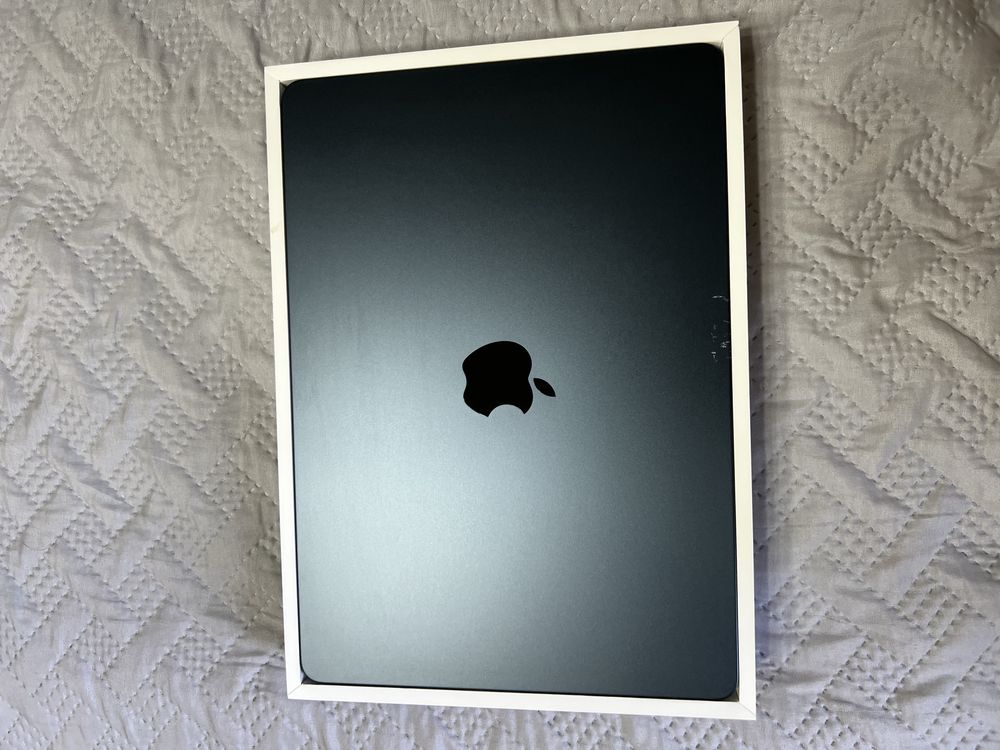 Macbook air , M3 , 16 Gb , 512 Gb