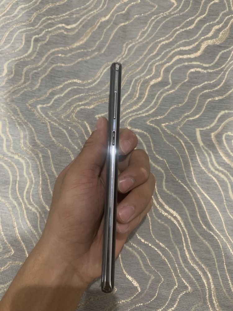 самсунг s10+ продам торг бар