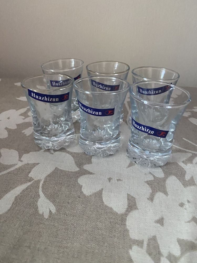 Продам сервиз Люминарк, вазу, салатницы, стаканы