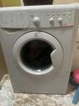 Продам стиральную машину indesit,