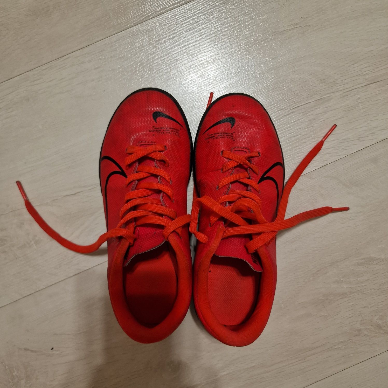 Nike оригинал для футбола  30-31 размер